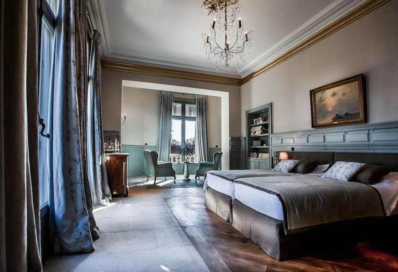 سوییت لوکس, Domaine De Biar