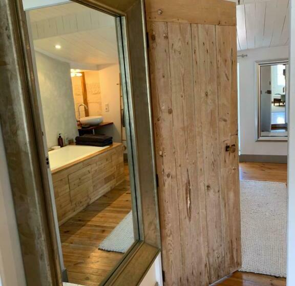 Люкс, Maison Face Au Soleil