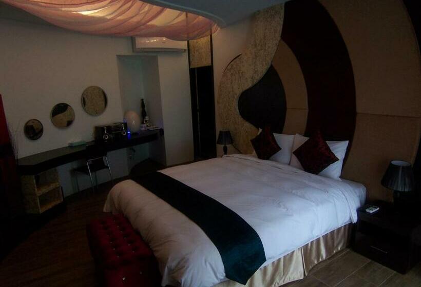 اتاق استاندارد با تخت بزرگ, The Domed Tile Bb