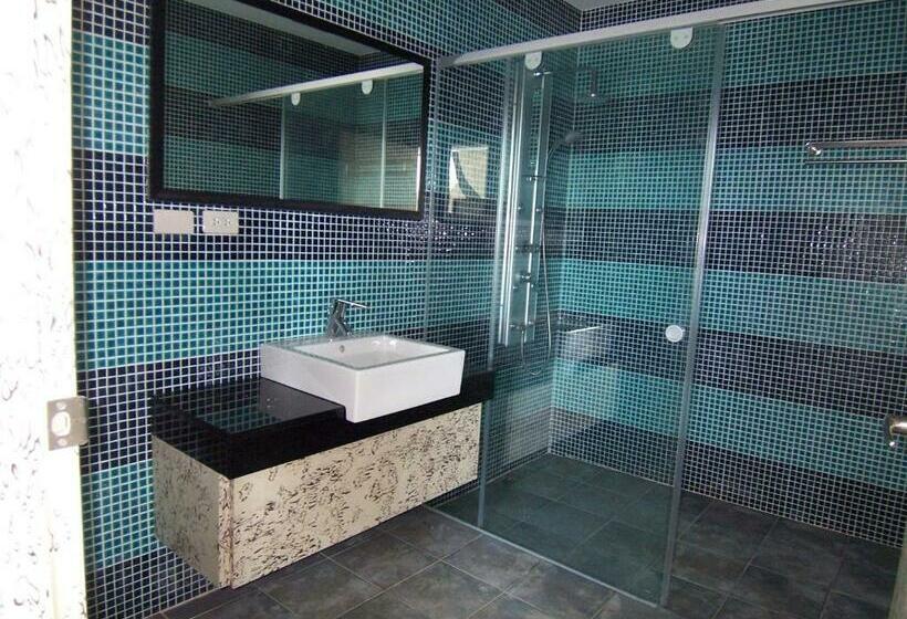 اتاق استاندارد با تخت بزرگ, The Domed Tile Bb