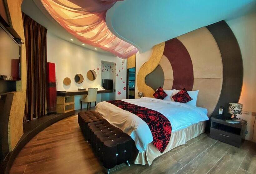 اتاق استاندارد با تخت بزرگ, The Domed Tile Bb