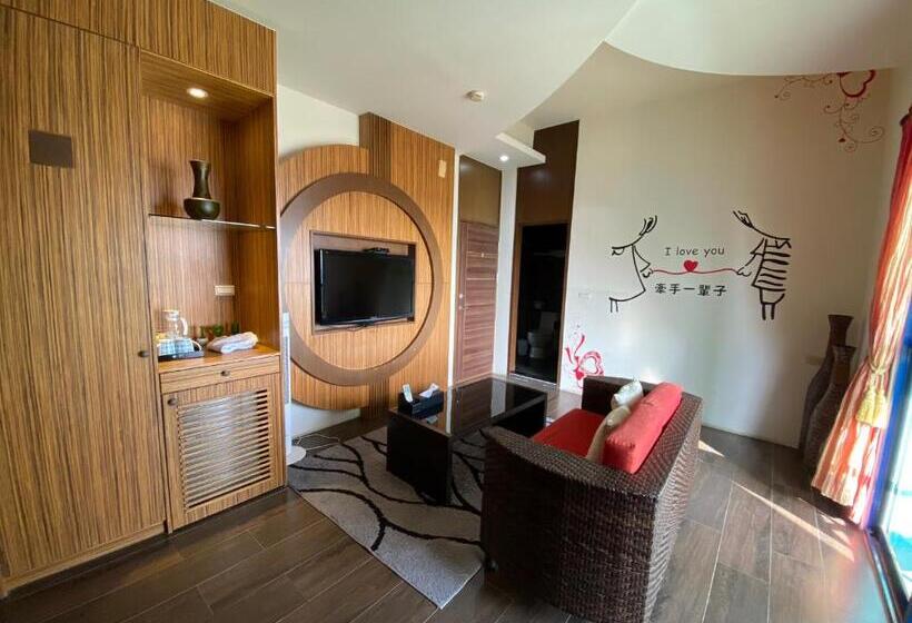 اتاق استاندارد با تخت بزرگ, The Domed Tile Bb