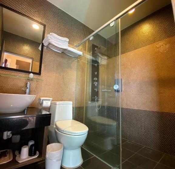 اتاق استاندارد چهار تخته با چشم‌انداز دریا, The Domed Tile Bb