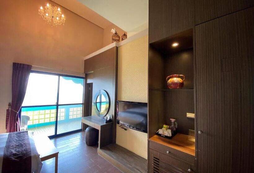 اتاق استاندارد چهار تخته با چشم‌انداز دریا, The Domed Tile Bb