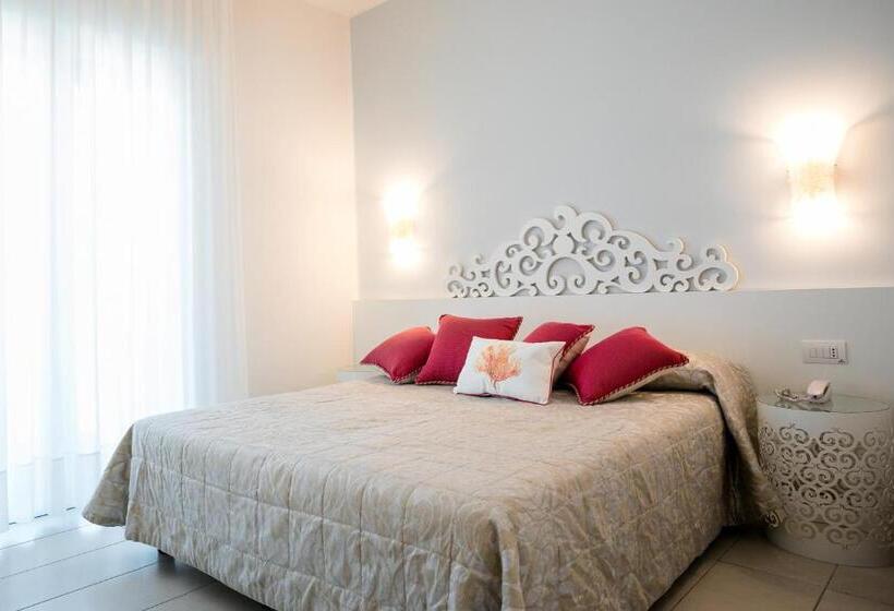 غرفة قياسية ثلاثية, Albatros