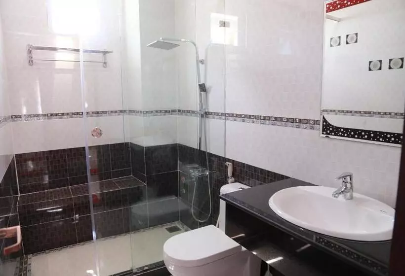 اتاق خانوادگی, Ban Mai Hotel 66