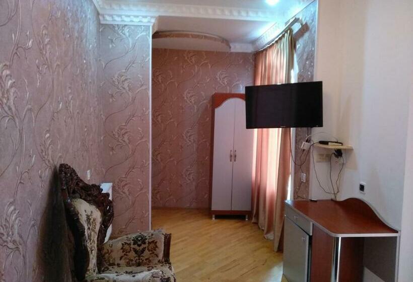 اتاق استاندارد, Edemi