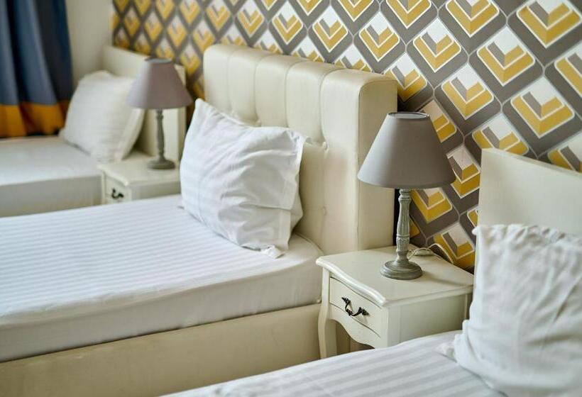آپارتمان 1 خوابه, Evianne Boutique
