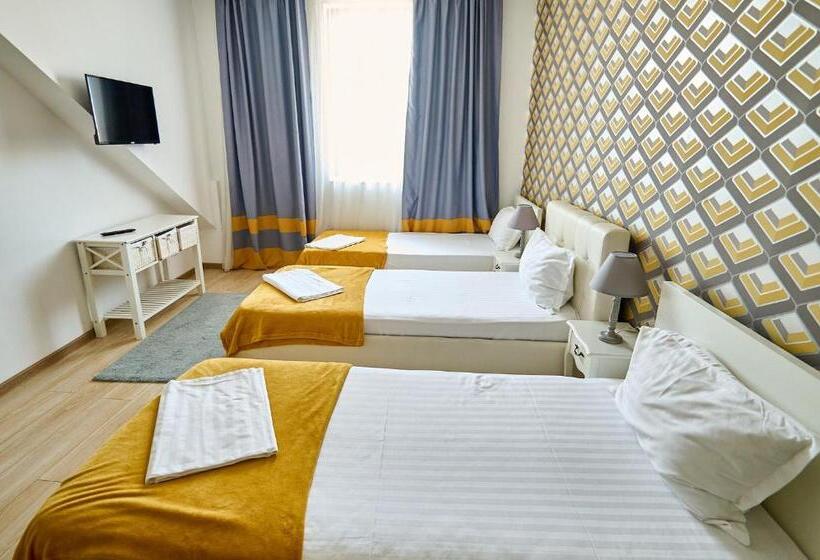 Апартаменты 1 Спальня, Evianne Boutique