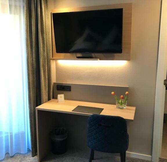 バルコニー付きスタンダードルーム, Garni Villa Rosengarten