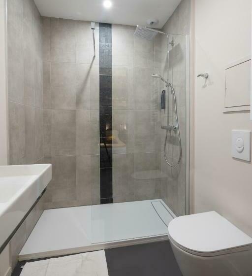 스탠다드 트리플 룸, Le Genève