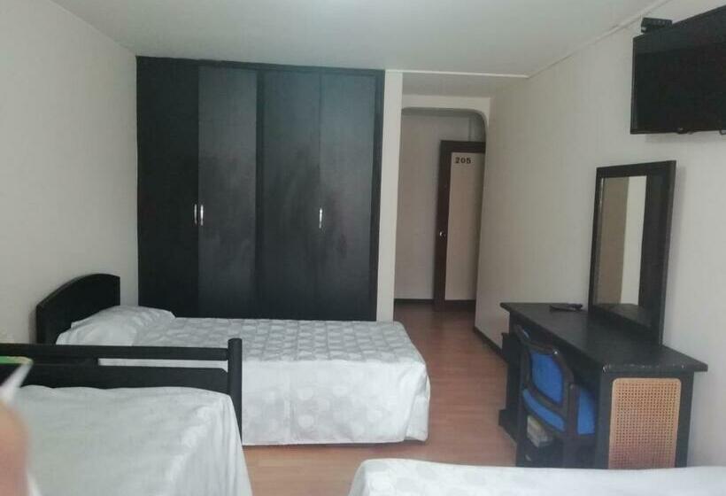 اتاق استاندارد سه نفره, Oicatá