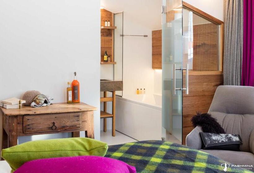 سوییت پرستیژ, Pashmina Le Refuge