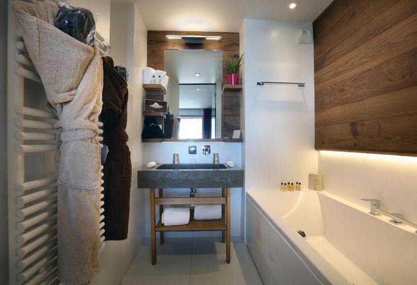 اتاق استاندارد سه نفره, Pashmina Le Refuge