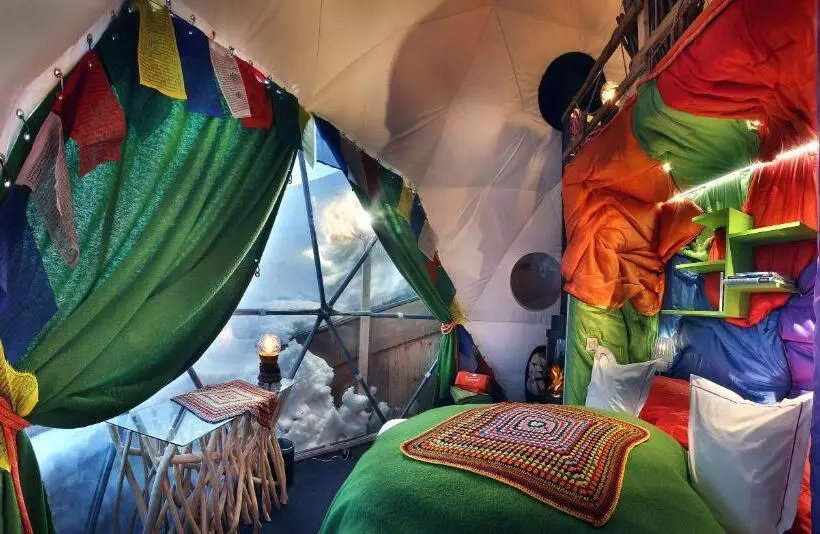 Capsule, Pashmina Le Refuge