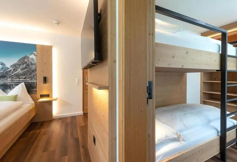 استودیوی استاندارد, Randolins Familienresort