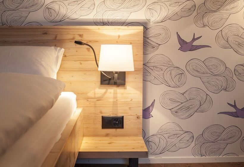 سوییت خانوادگی, Randolins Familienresort