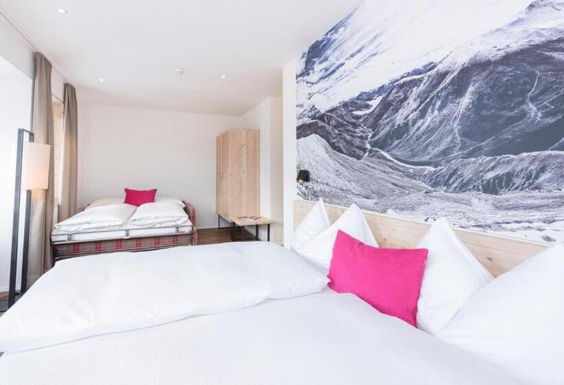 اتاق خانوادگی, Randolins Familienresort