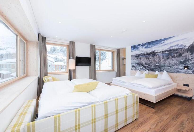 اتاق خانوادگی, Randolins Familienresort