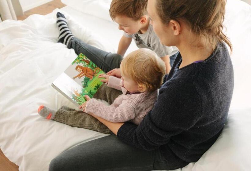 استودیو خانوادگی, Randolins Familienresort