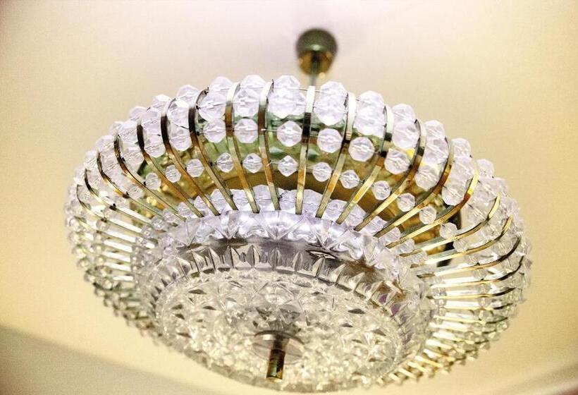 Апартаменты 1 Спальня, & Restaurant Zur Glocke