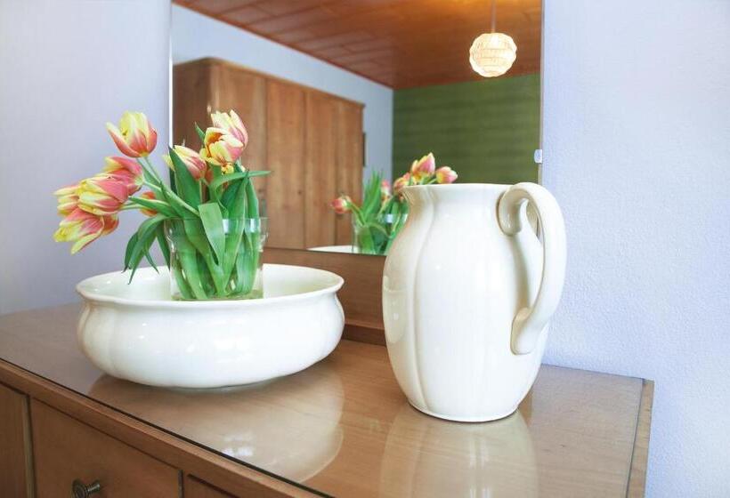 Апартаменты 1 Спальня, & Restaurant Zur Glocke