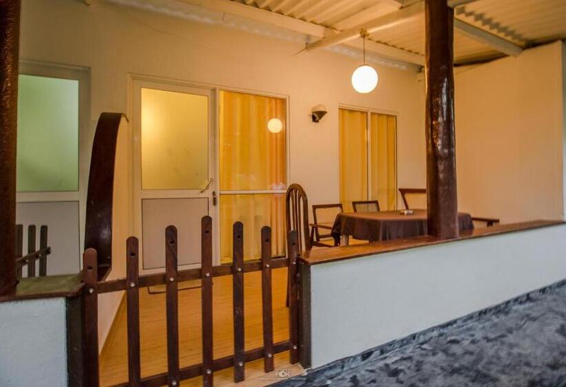 غرفة قياسية ثلاثية, Sea View Beach Resort