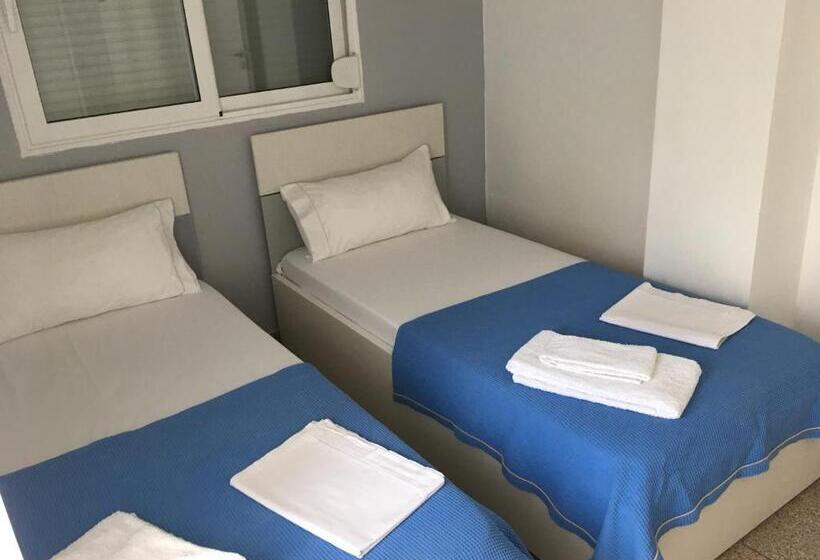 Quarto Familiar, Stolis