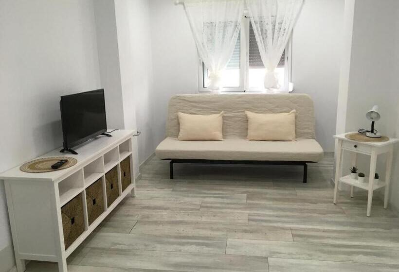 Quarto Familiar Deluxe, Stolis