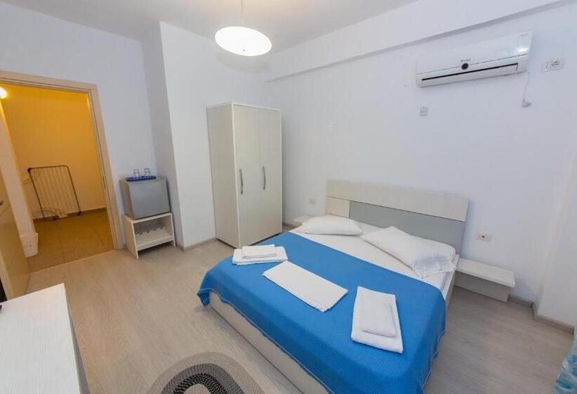Quarto Familiar, Stolis