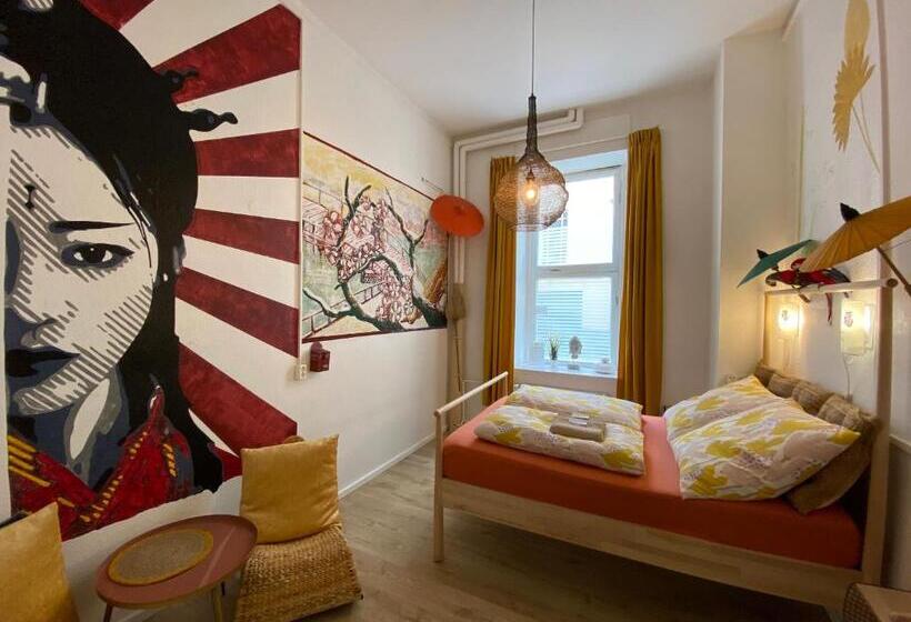 اتاق استاندارد با سرویس بهداشتی مشترک, Kiez Hostel Berlin