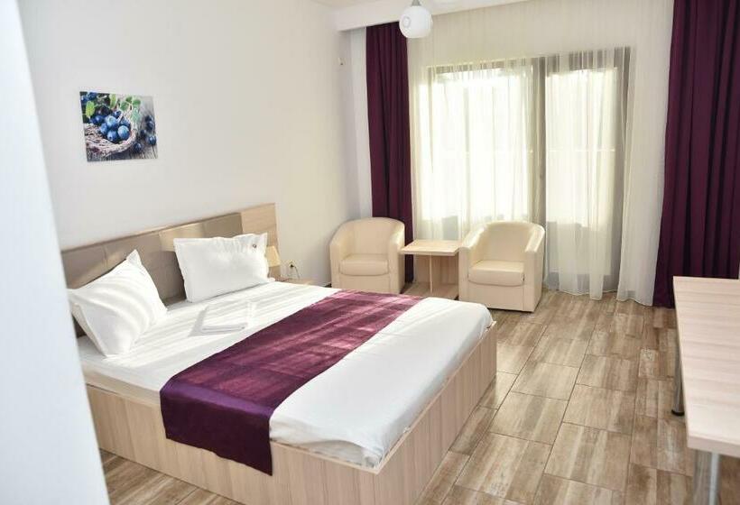 디럭스 룸, Q Hotel