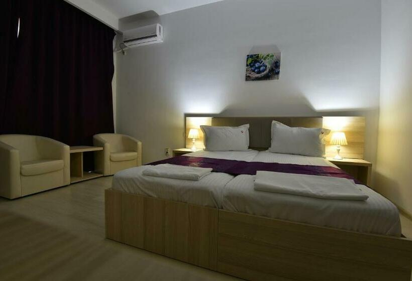 디럭스 룸, Q Hotel