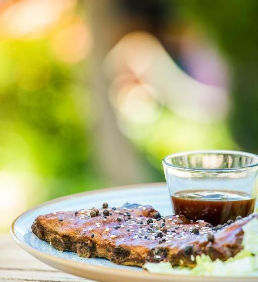 디럭스 룸, Q Hotel