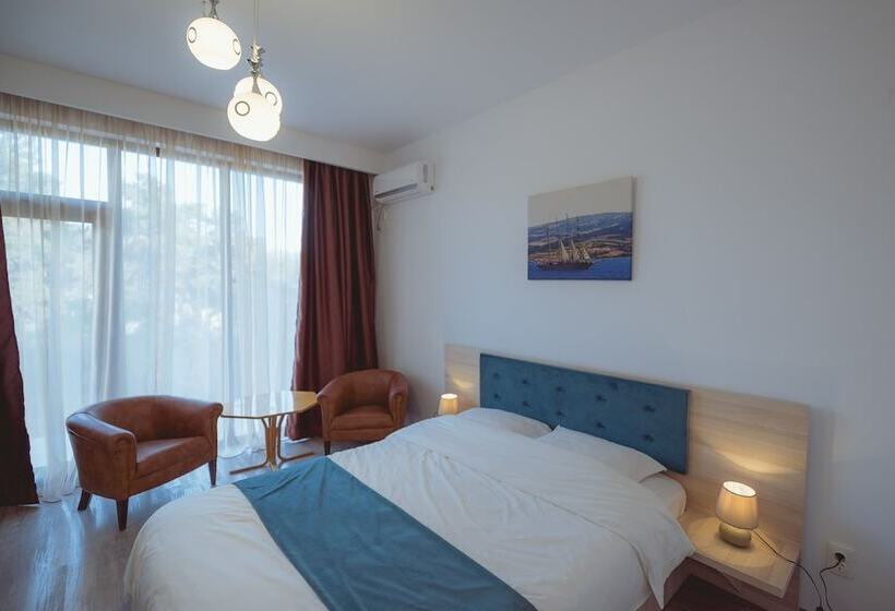 수피리어 룸, Q Hotel