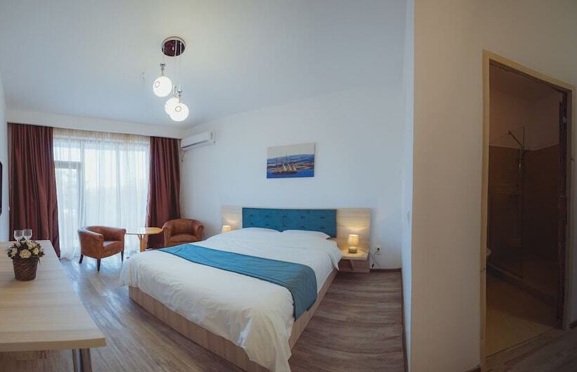 수피리어 룸, Q Hotel