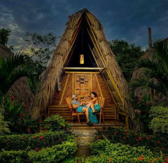 스탠다드 룸 공동 욕실, Tiki Hut Hostel