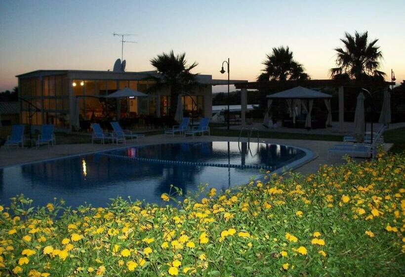 1침실 발코니 아파트 풀장 전망, Apartamentos Santa Teresinha