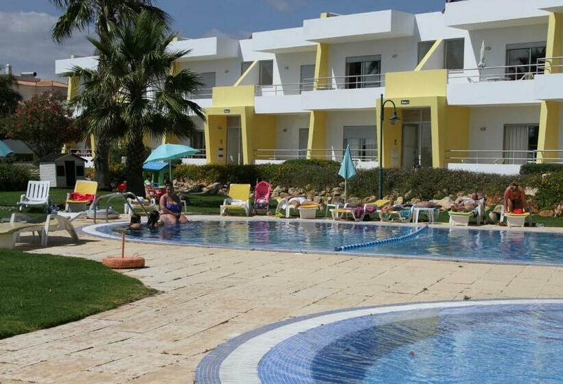 1침실 발코니 아파트 풀장 전망, Apartamentos Santa Teresinha