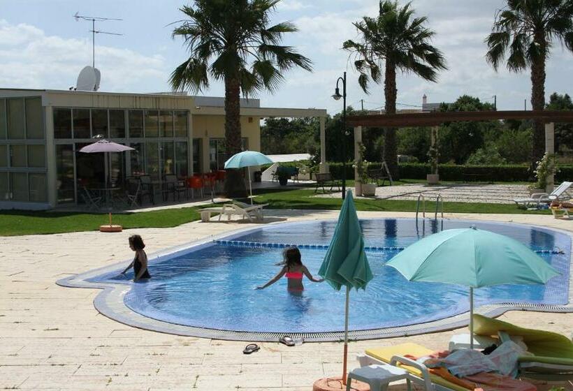 1침실 발코니 아파트 풀장 전망, Apartamentos Santa Teresinha