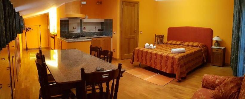 اتاق استاندارد چهارنفره با بالکن, B&b Casa Del Sole