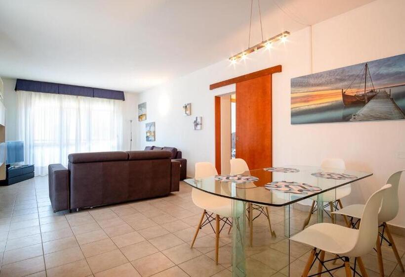 آپارتمان 2 خوابه با بالکن, Beverly Park Residence