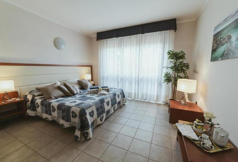 آپارتمان 1 خوابه با تراس, Beverly Park Residence