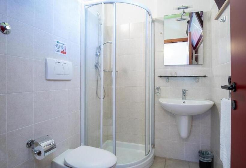 آپارتمان 2 خوابه با بالکن, Beverly Park Residence