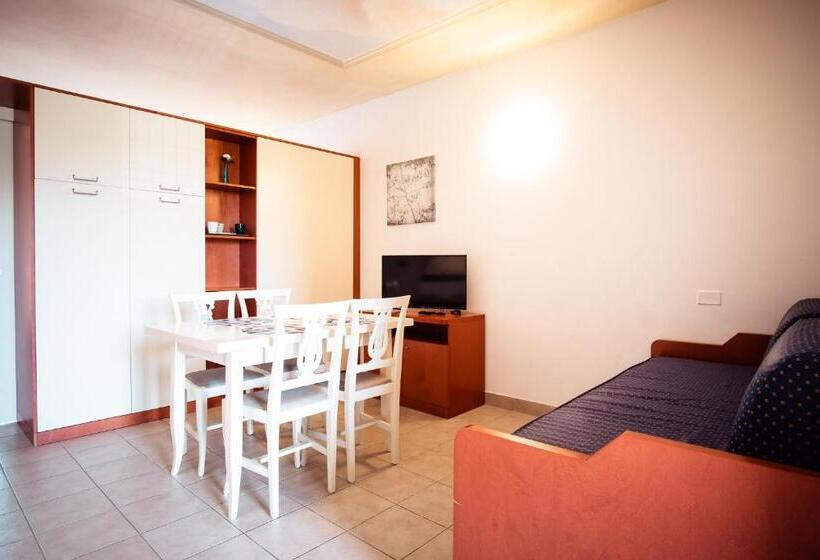 استودیوی سوپریور, Beverly Park Residence