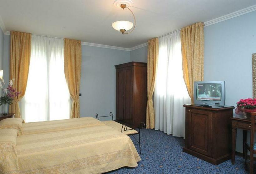اتاق استاندارد چهار تخته, Castello