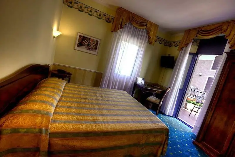 Chambre Standard Individuelle, Castello