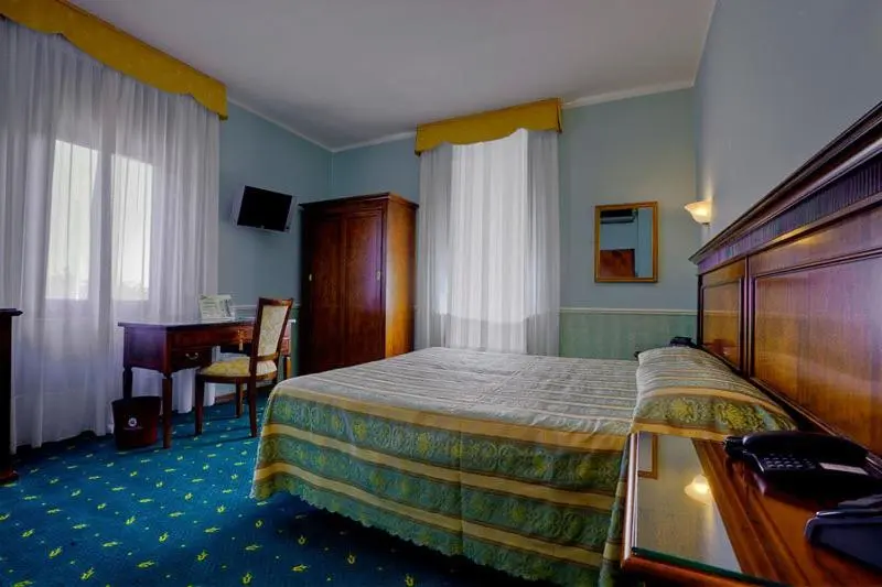 Chambre Standard Individuelle, Castello