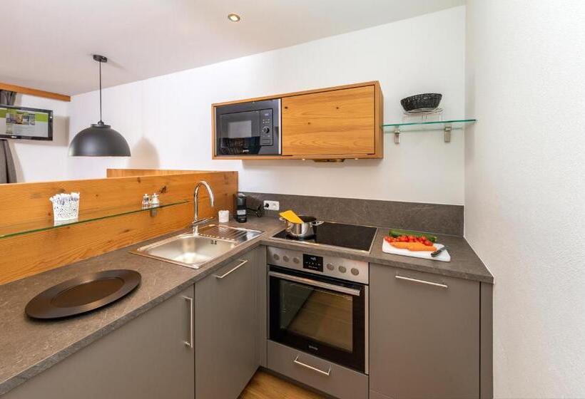 شقة غرفة نوم واحدة مزودة بشُرفة, Das Grünholz Apart