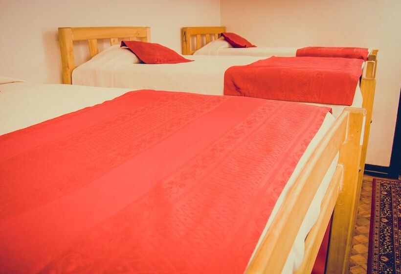 带共用卧室公用房间的床, Landay Hostel